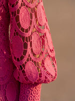 Cargar imagen en el visor de la galería, Carmona | Vestido de encaje primaveral