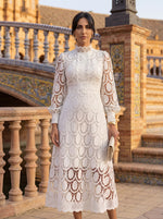 Cargar imagen en el visor de la galería, Carmona | Vestido de encaje primaveral