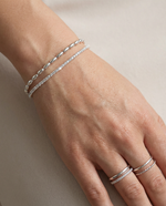 Cargar imagen en el visor de la galería, Pulsera Pura Elegancia