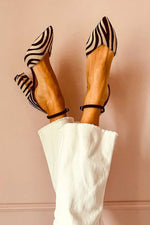 Cargar imagen en el visor de la galería, Keren™ | Tacones de punta con estampado de cebra
