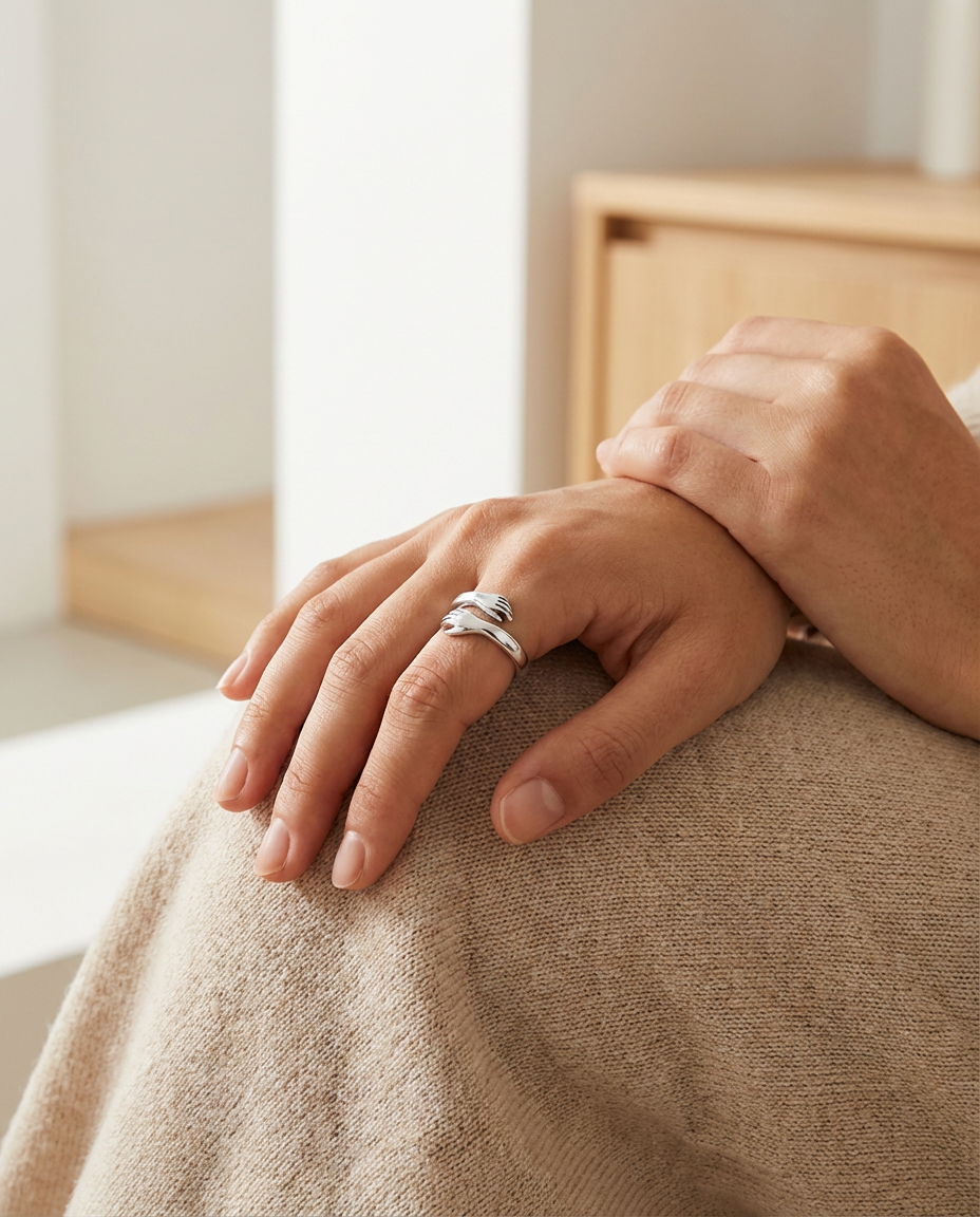 Anillo Abrazo Eterno Ava
