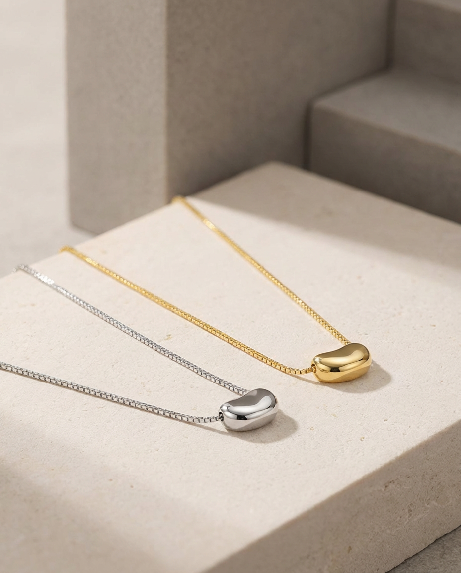Freepik__highend jewelry product photograph of the uploaded__1046