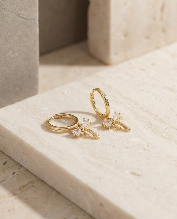 Freepik__highend jewelry product photograph of the uploaded__87840