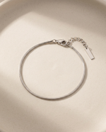 Cargar imagen en el visor de la galería, Pulsera Cuerda Elise
