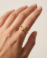 Cargar imagen en el visor de la galería, Anillo Abrazo Eterno Ava
