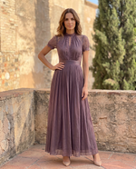 Cargar imagen en el visor de la galería, Flavia | Vestido largo morado con escote en forma de llave, borde de encaje de chiffon
