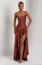 Cargar imagen en el visor de la galería, Samira | Vestido con volantes bajos
