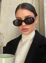 Cargar imagen en el visor de la galería, Belinda Sunglasses
