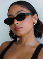 Cargar imagen en el visor de la galería, Lola Sunglasses
