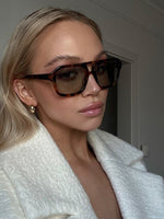 Cargar imagen en el visor de la galería, Zahra sunglasses

